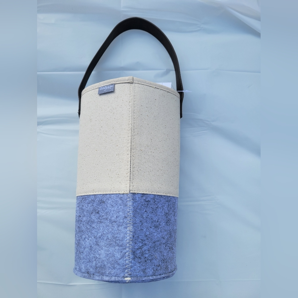Thirty-One Wine and Gift Bag
